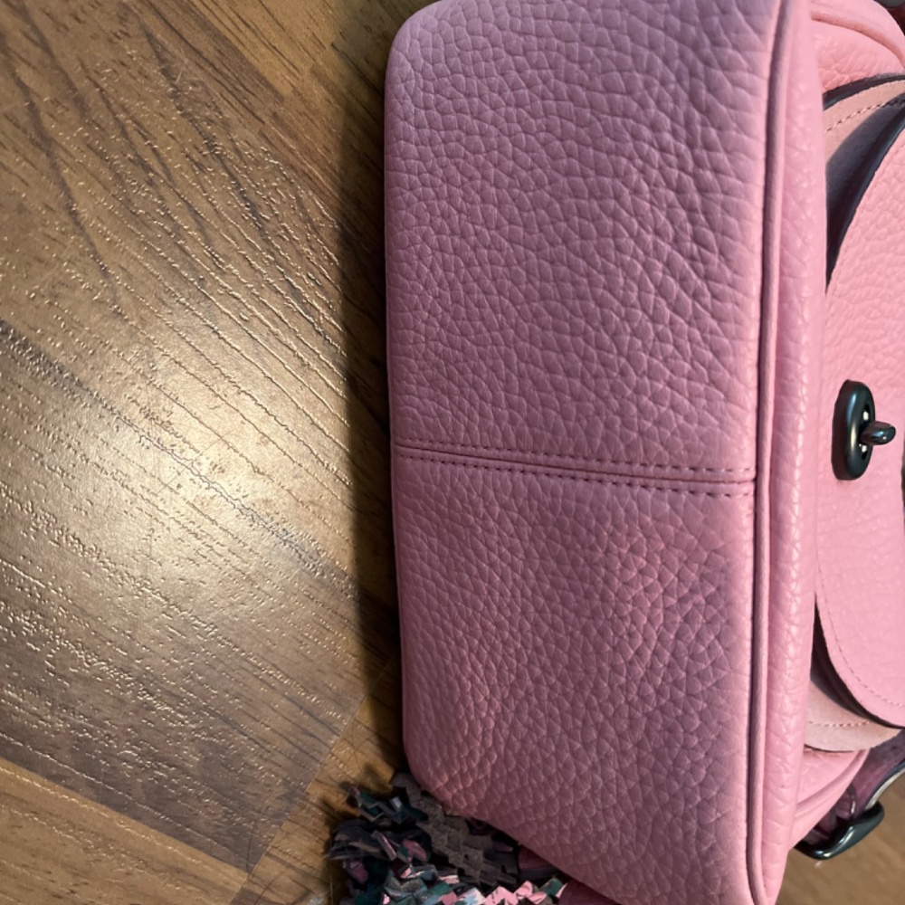 Coach purse - Picture 2 of 5